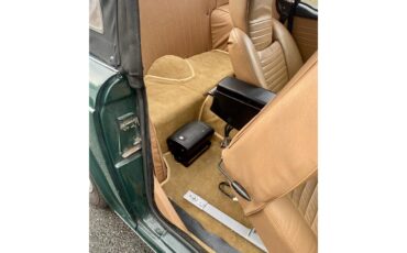 Triumph-Tr250-1968-Green-Tan-16
