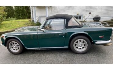 Triumph-Tr250-1968-Green-Tan-5