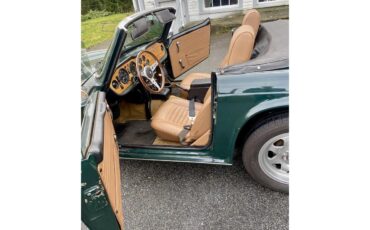 Triumph-Tr250-1968-Green-Tan-6