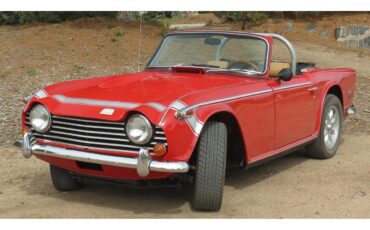 Triumph-Tr250-1968-red-tan-1