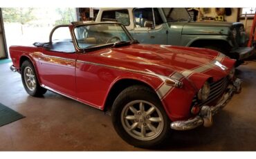 Triumph-Tr250-1968-red-tan-16