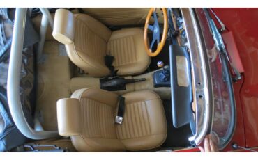 Triumph-Tr250-1968-red-tan-6