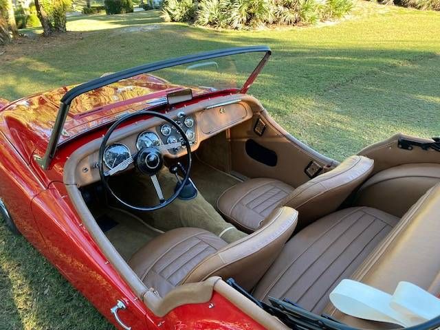 Triumph-Tr3a-1959-RedTan-Top-3