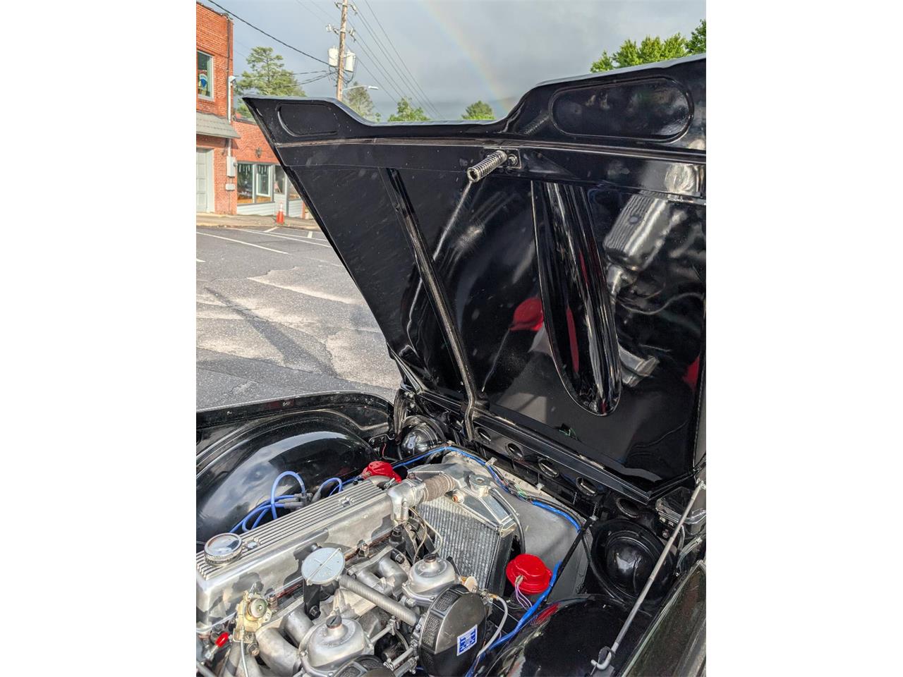 Triumph-Tr4-1964-New-Gloss-Black-pain-Light-grey-leather-43