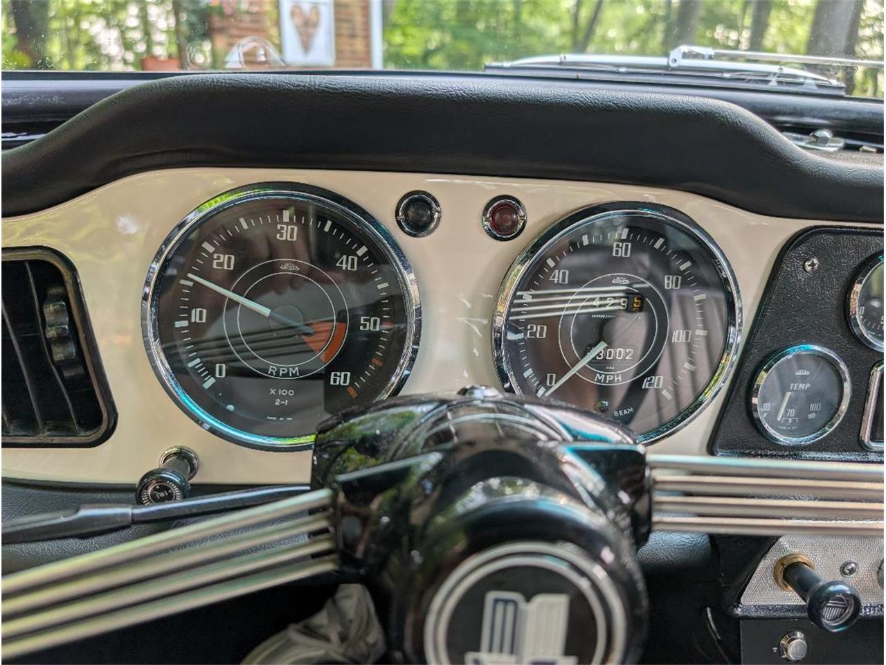 Triumph-Tr4-1964-New-Gloss-Black-pain-Light-grey-leather-71