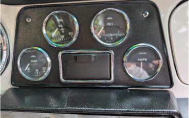 Triumph-Tr4-1964-New-Gloss-Black-pain-Light-grey-leather-73