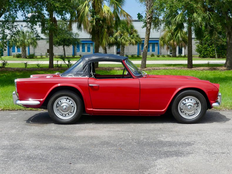 Triumph-Tr4-1964-Red-Black-1