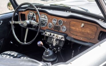 Triumph-Tr4-1965-Granite-Gray-Black-10