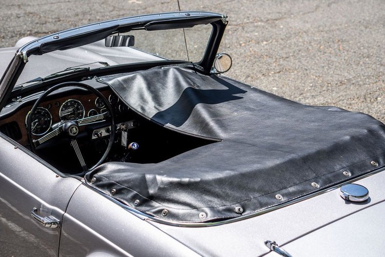 Triumph-Tr4-1965-Granite-Gray-Black-15