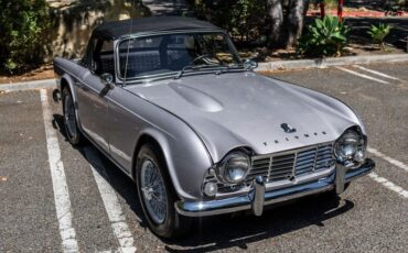 Triumph-Tr4-1965-Granite-Gray-Black-2