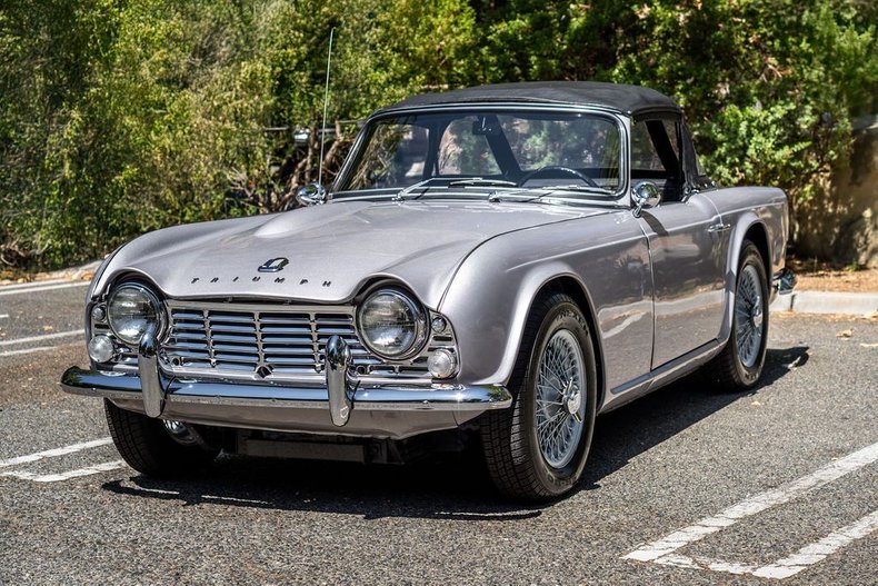 Triumph-Tr4-1965-Granite-Gray-Black-22