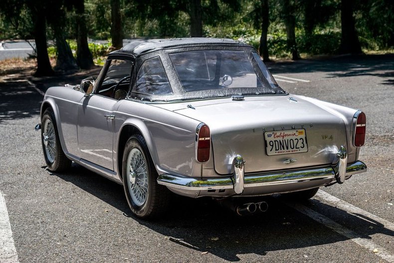 Triumph-Tr4-1965-Granite-Gray-Black-24