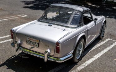 Triumph-Tr4-1965-Granite-Gray-Black-30