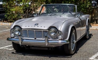 Triumph-Tr4-1965-Granite-Gray-Black