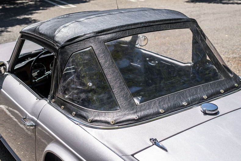 Triumph-Tr4-1965-Granite-Gray-Black-38