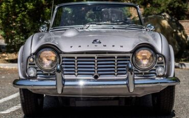 Triumph-Tr4-1965-Granite-Gray-Black-40