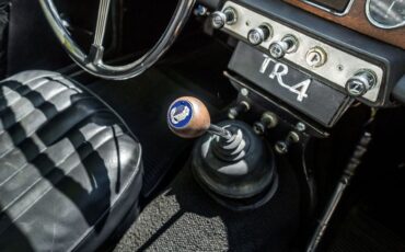 Triumph-Tr4-1965-Granite-Gray-Black-44