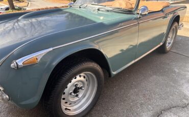 Triumph-Tr4a-1966-Green-Biscuit-1