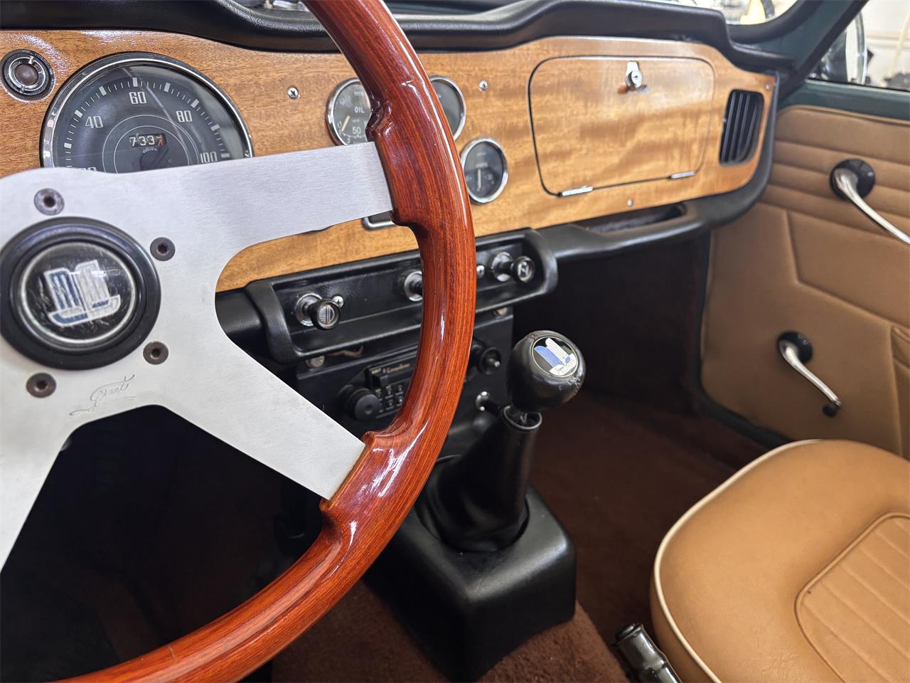 Triumph-Tr4a-1966-Green-Biscuit-13