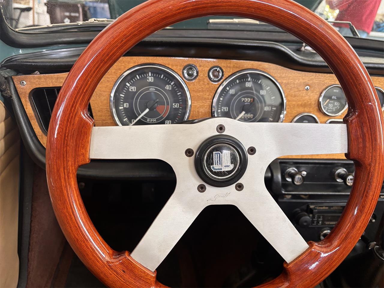 Triumph-Tr4a-1966-Green-Biscuit-14