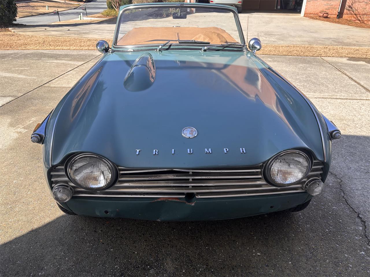 Triumph-Tr4a-1966-Green-Biscuit-2