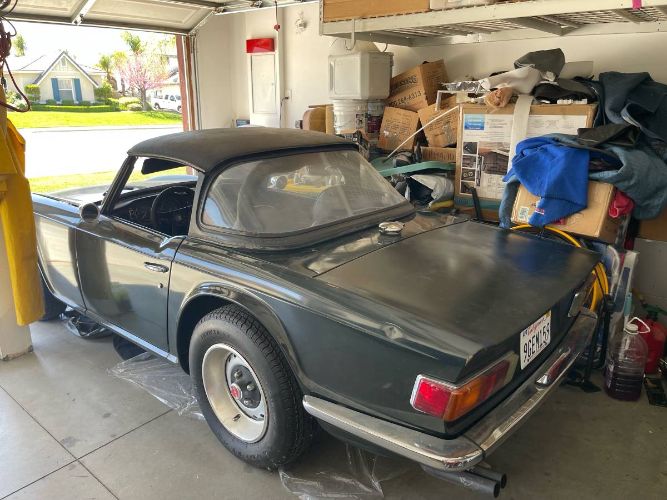 Triumph-Tr6-1972-Green-12