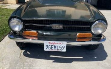 Triumph-Tr6-1972-Green-16