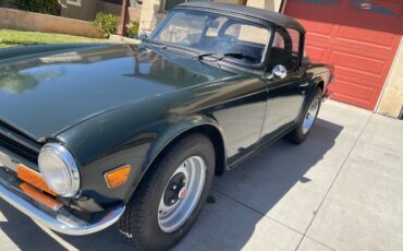 Triumph-Tr6-1972-Green-19