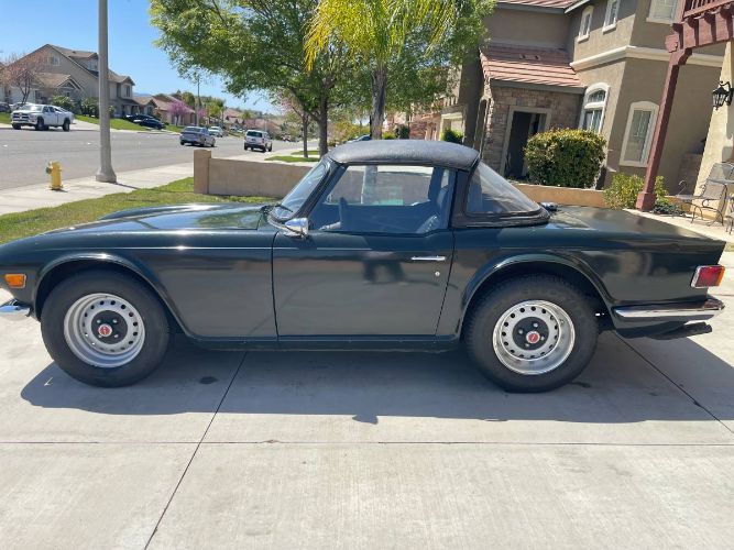 Triumph-Tr6-1972-Green