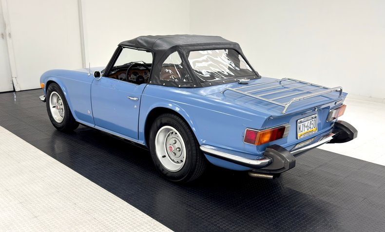 Triumph-Tr6-1974-French-Blue-Black-4