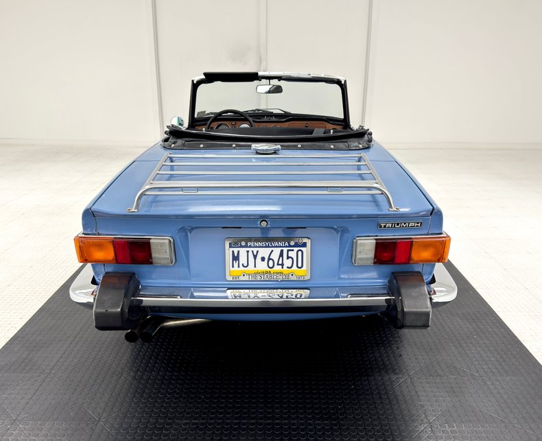 Triumph-Tr6-1974-French-Blue-Black-6