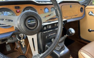 Triumph-Tr6-1975-Maple-Brown-Tan-9