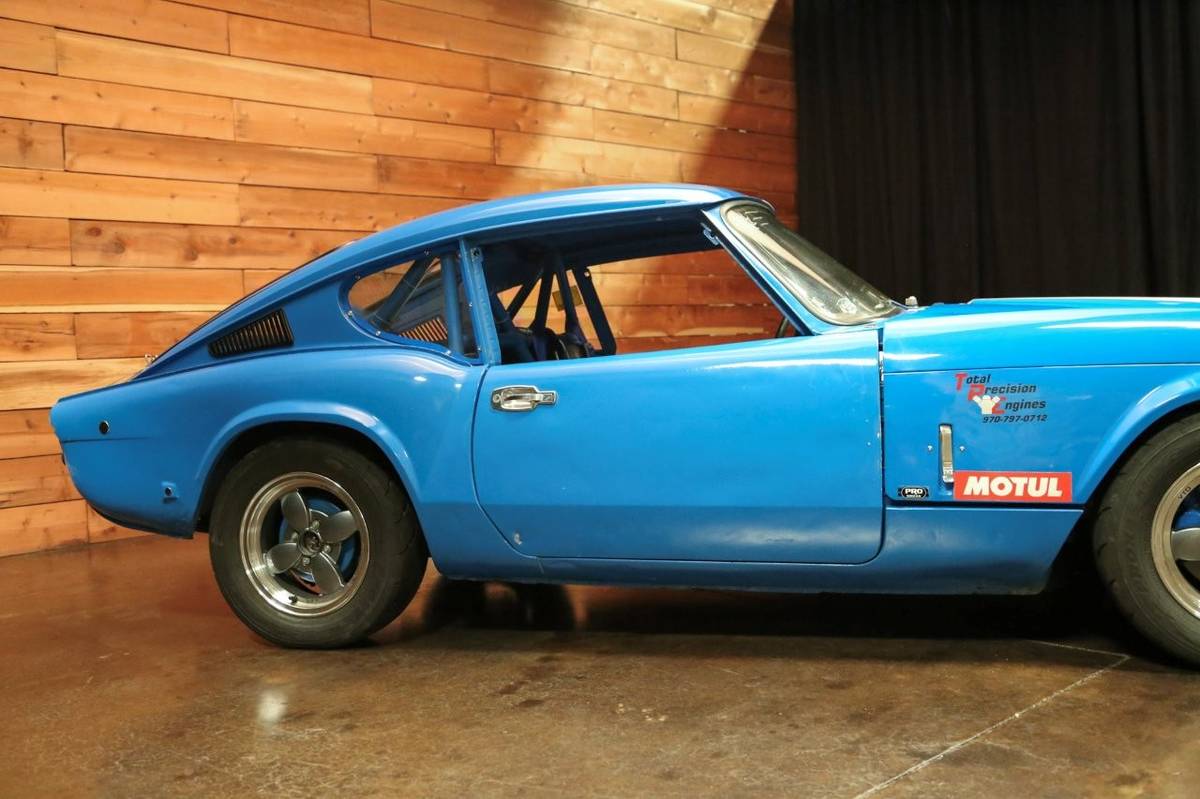 Triumph-gt6-1971-10