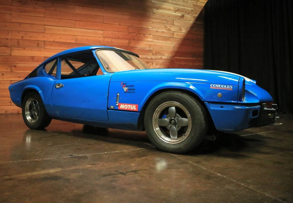 Triumph-gt6-1971-16