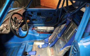 Triumph-gt6-1971-18