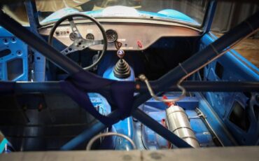 Triumph-gt6-1971-19