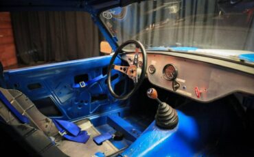 Triumph-gt6-1971-2