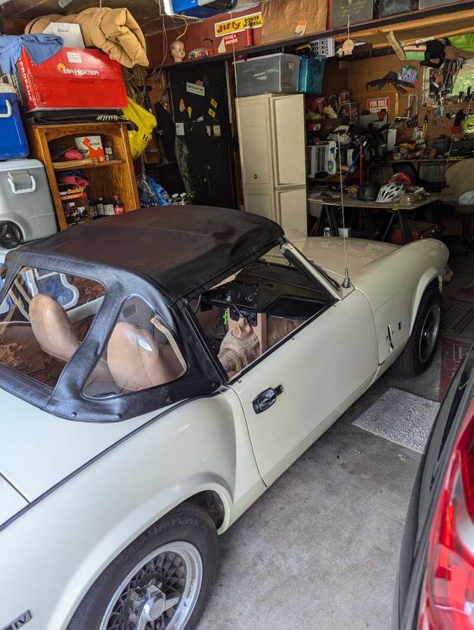Triumph-spitfire-1500-1971-white
