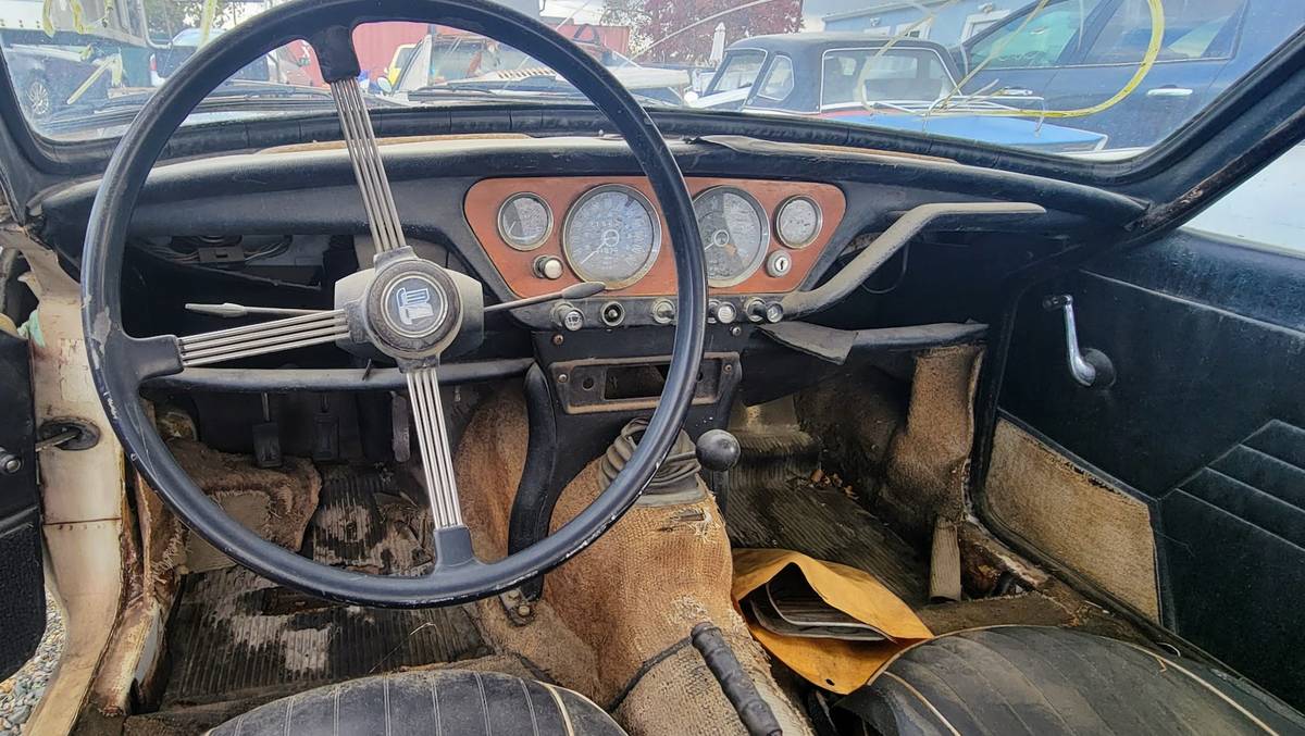 Triumph-spitfire-1967-15