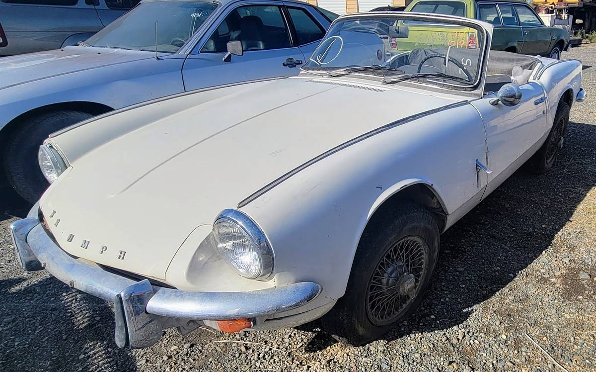 Triumph-spitfire-1967-19