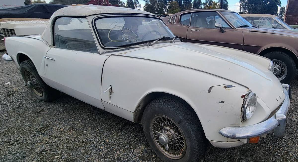 Triumph-spitfire-1967-5