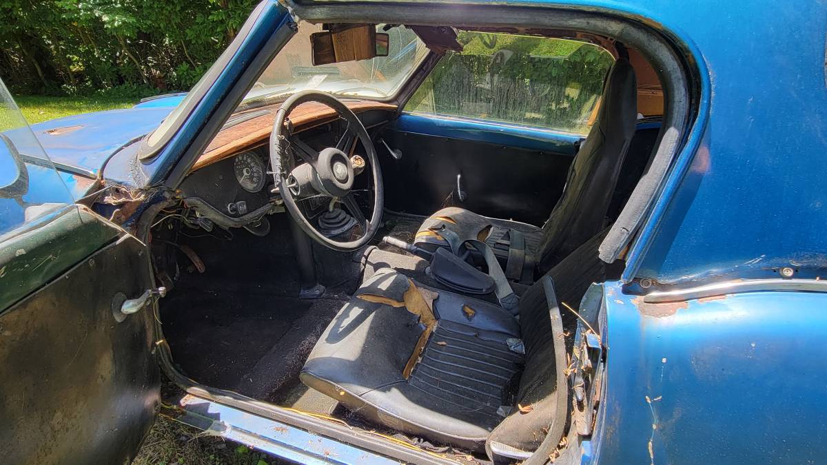Triumph-spitfire-1970-blue-4