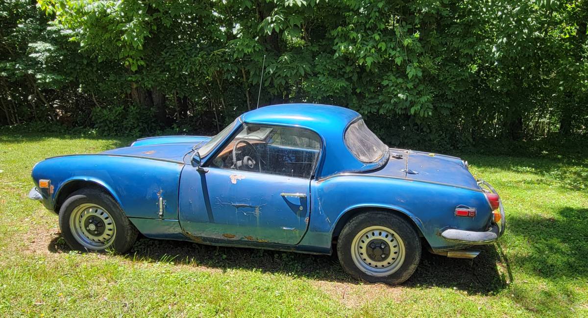 Triumph-spitfire-1970-blue