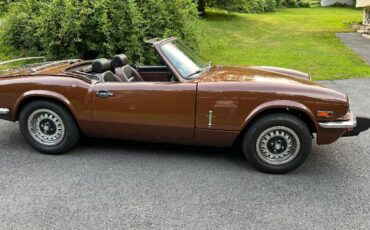 Triumph-spitfire-1973-brown-2