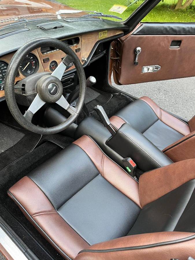 Triumph-spitfire-1973-brown-4