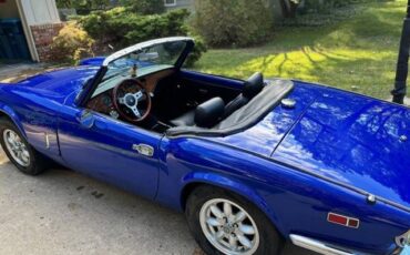 Triumph-spitfire-1974-blue-2