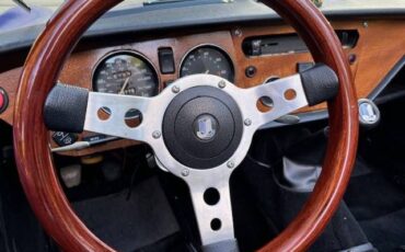 Triumph-spitfire-1974-blue-7