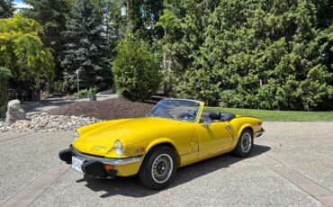 Triumph-spitfire-1974-yellow-10