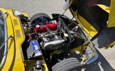Triumph-spitfire-1974-yellow-16