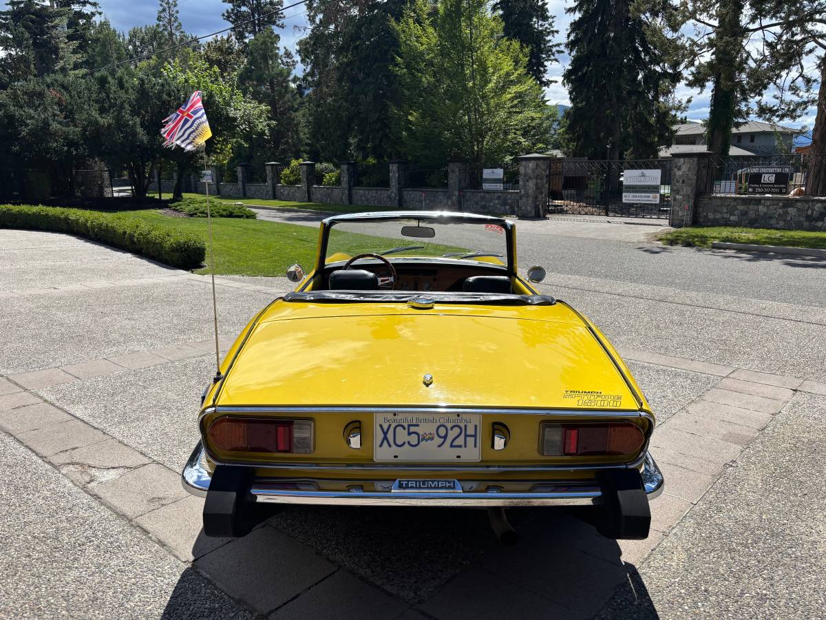 Triumph-spitfire-1974-yellow-7